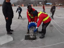 1월 16일 이천빙어축제 이야기~(빙어방류)
