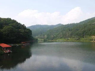 백동지 8월의 세번째 스케치