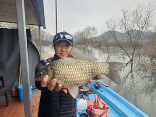 송전지 오산집  대물붕어 조황 소식