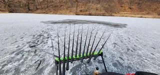 괴산 산속 소류지 얼낚다녀 왔습니다.