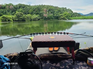 베짱이 좌대 단차 주니. 넘 편하네요