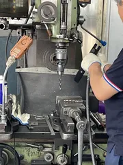 점보 받침틀.크랭크 작업