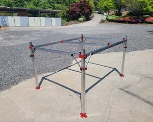 수상좌대 만들고 있습니다,(상판만 남음)