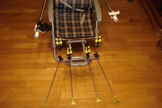 2013!!! 안녕하십니까? 나낚간입니다. 이번엔 의자에 받침틀 만들고 핸드폰 걸이도 만들러 봤습니다.