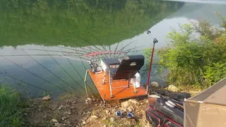 자작 좌대 한번 만들어봤습니다