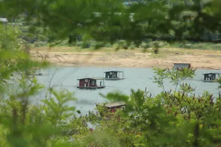 솔낚시터 사짜가 또 나왔습니다.