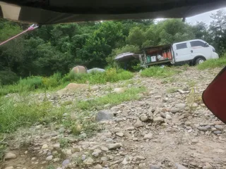 여주 남한강 일원. 저번에  몃칠 못하고 쫓겨난곳  다시 ~~??