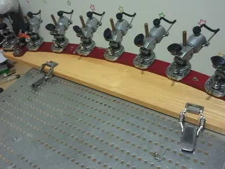 받침판과 받침틀의 조합