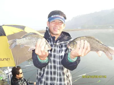 보름달 토종4짜턱걸이와..