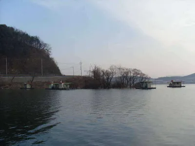 이제 겨울 잠에서 깨어나려 합니다.( open )_