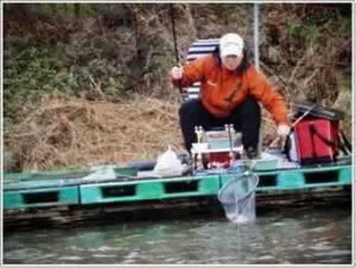 [각평지] 4월 11일 임시휴일 살아나는 조황...투표하세요 ^^