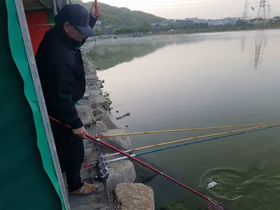 수위변동  없는  낚시터  5월  06일  붕어조황