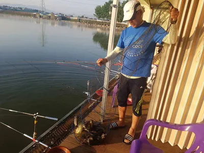 만수위의  거청낚시터 가족낚시터 붕어조황  6월  11