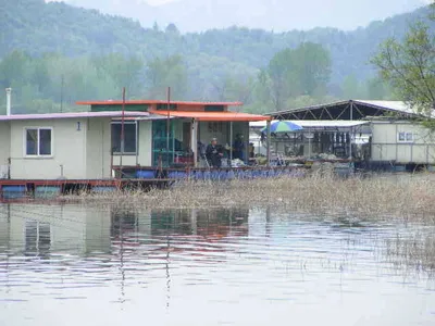 춘천의암호자갈섬낚시터