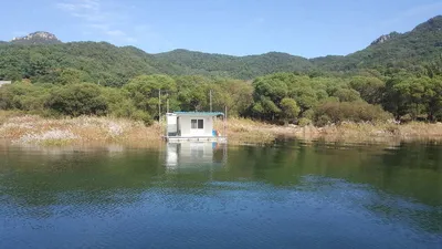 깊어가는 가을. 종점낚시터입니다 