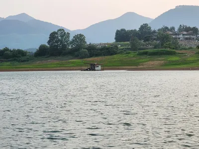 청풍 한버들 4짜및 허릿급 조황입니다