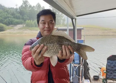 솔낚시터 4짜 준척 마릿수 조황 소식입니다.