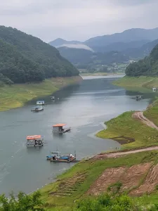 실리곡낚시터 4짜외 허리급입니다.