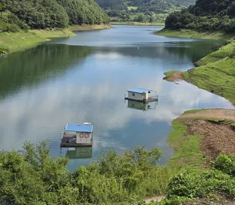 청풍실리곡낚시터 42cm 조황입니다.