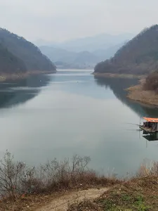 청풍 실리곡낚시터 42cm 조황입니다.