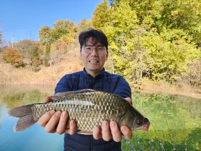돌감낚시터 4짜 조황입니다.