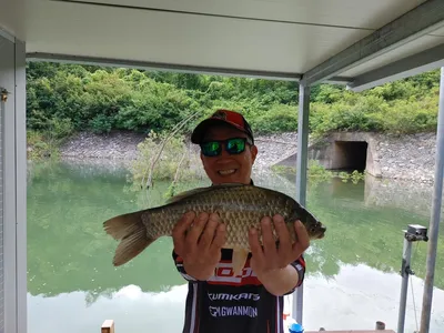 돌감낚시터 4짜 두수 조황입니다.