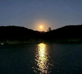 淸風明月을 즐기며 대물을 낚다 