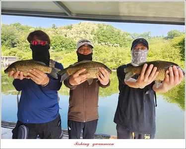 화곡지 4 짜 및 월척 조황..