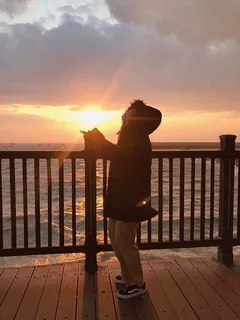 한손에 해를 담다